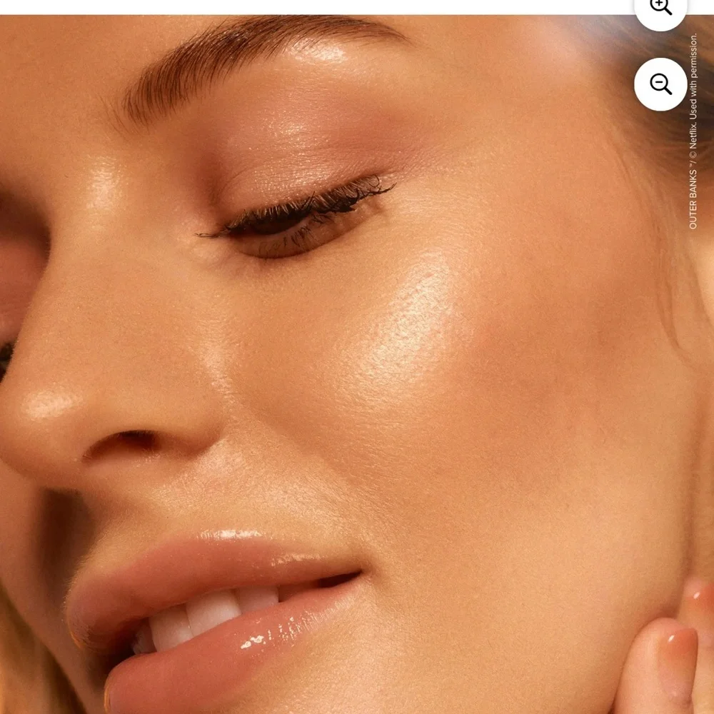 Lottie London x Outer Banks Treasure Map Glow Brick Palette